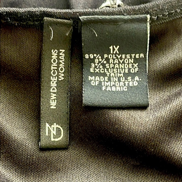 New Directions Black and White Top Size 1X - Picture 3 of 5